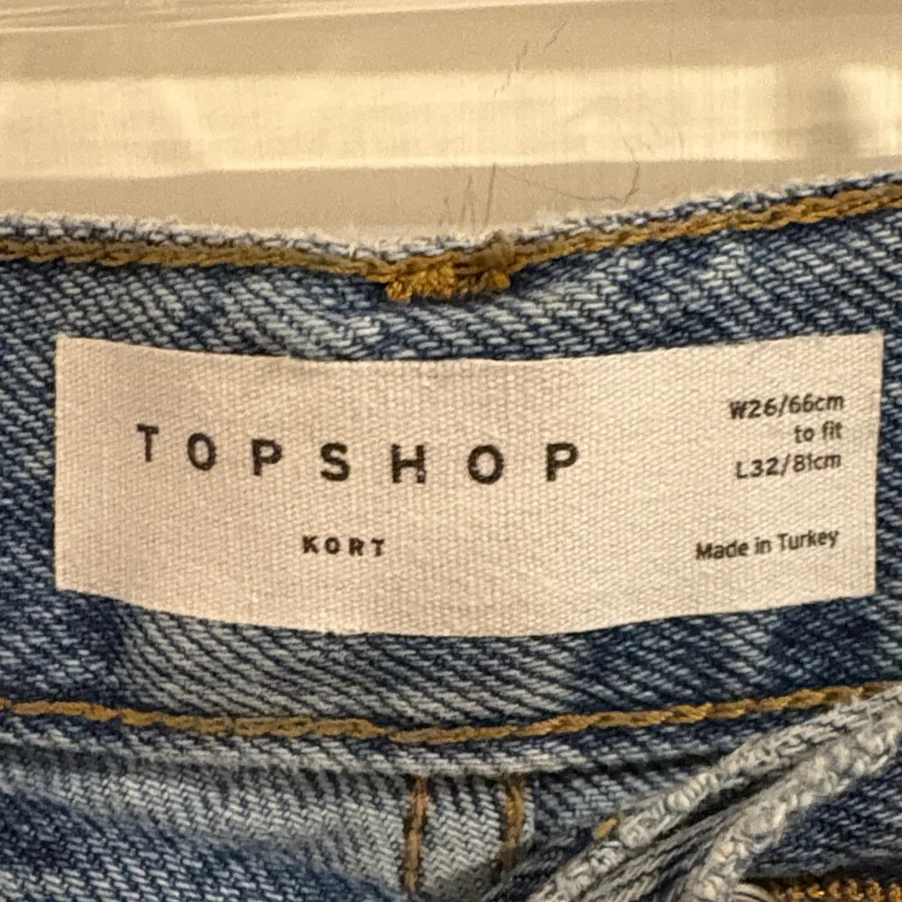 Topshop Kort Women's Light Blue Denim Jeans size 26x32‎ - Picture 2 of 5